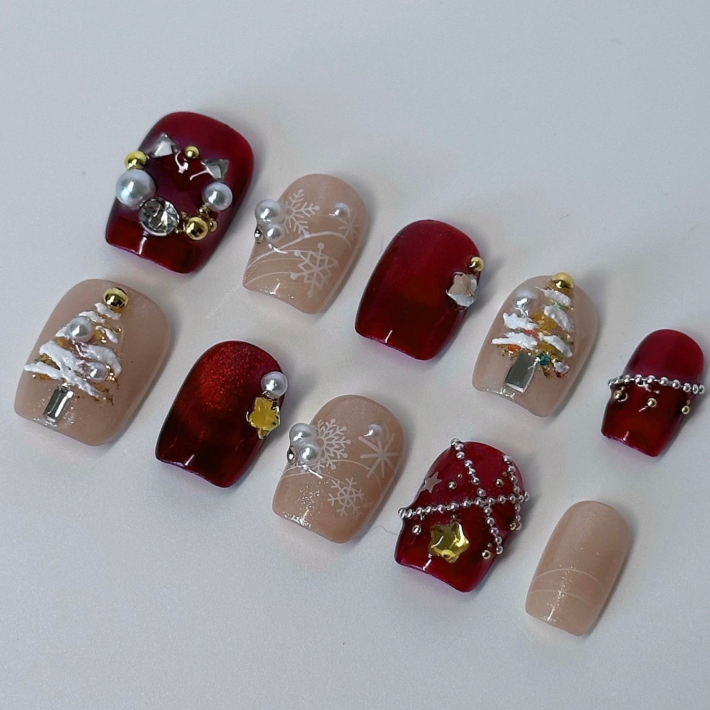 Christmas Sparkle Nails – Red and Gold Festive Press-On Nails - Anny Glow